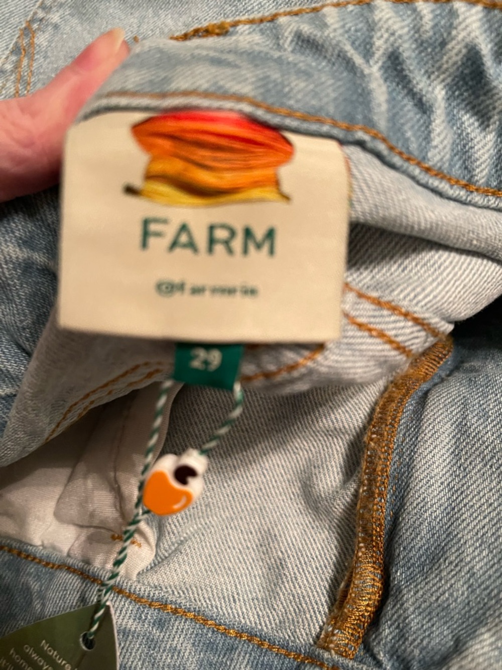 NWT FARM RIO Summer Garden Floral Embroidered Denim Shorts SZ: 24-32 - Picture 13 of 16